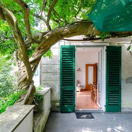Appartamento Altido Apt For 3 With Lovely Open Terrace In Green Hills