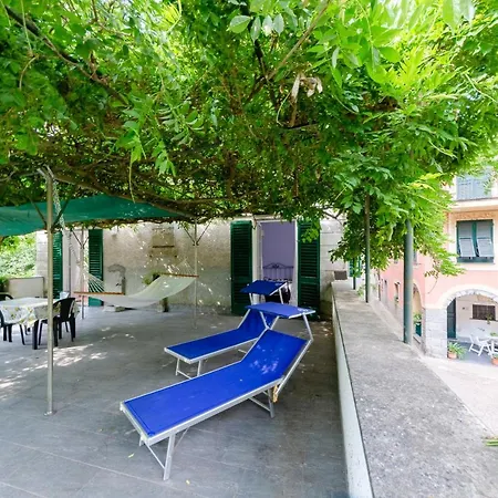 Altido Apt For 3 With Lovely Open Terrace In Green Hills * Borgonovo
