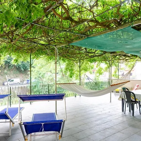 Altido Apt For 3 With Lovely Open Terrace In Green Hills Borgonovo
